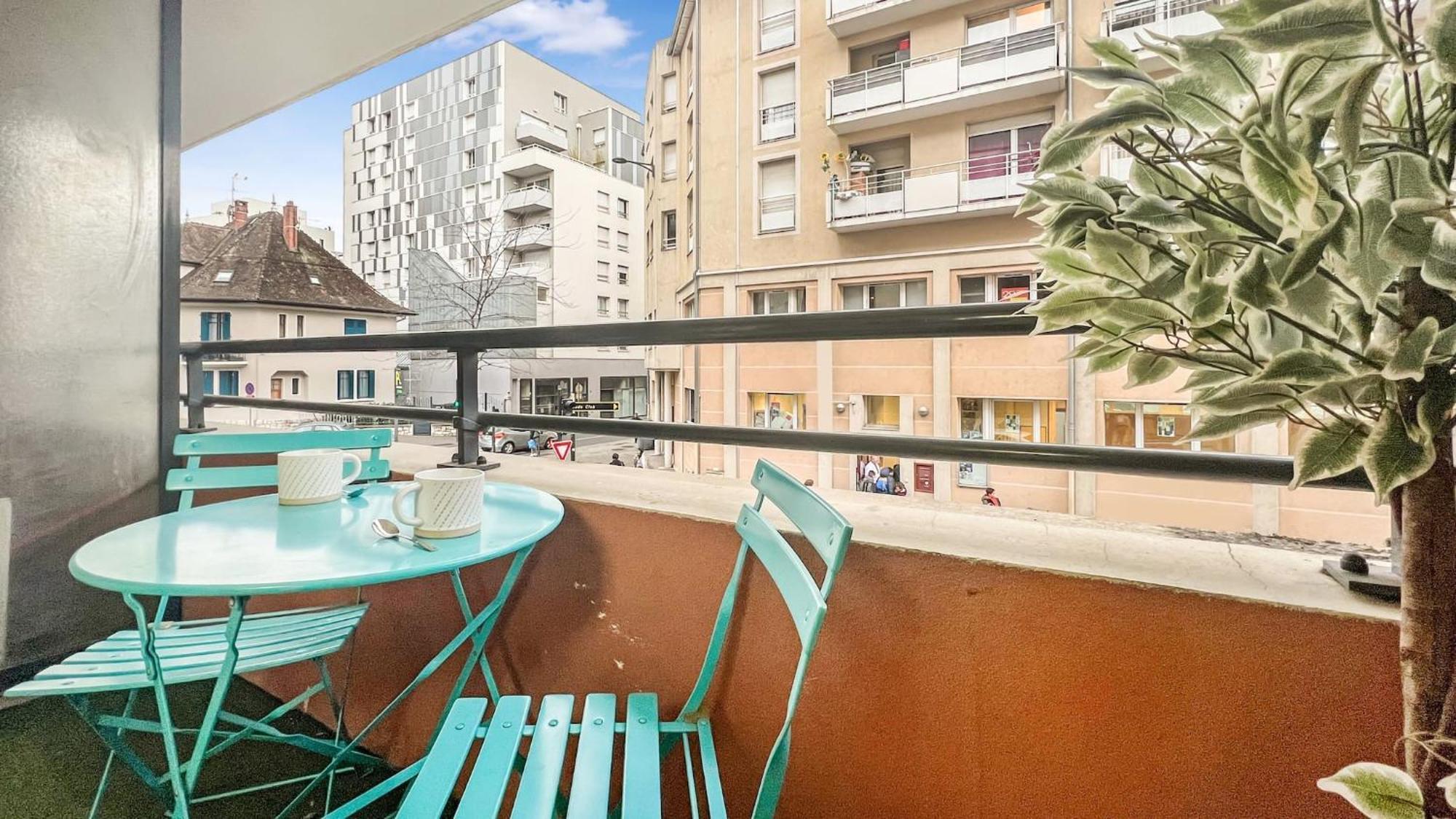 Homey Wild - Proche Gare Et Tram - Proche Centre - Balcon Prive - Parking Prive - Wifi Gratuit Annemasse Zewnętrze zdjęcie