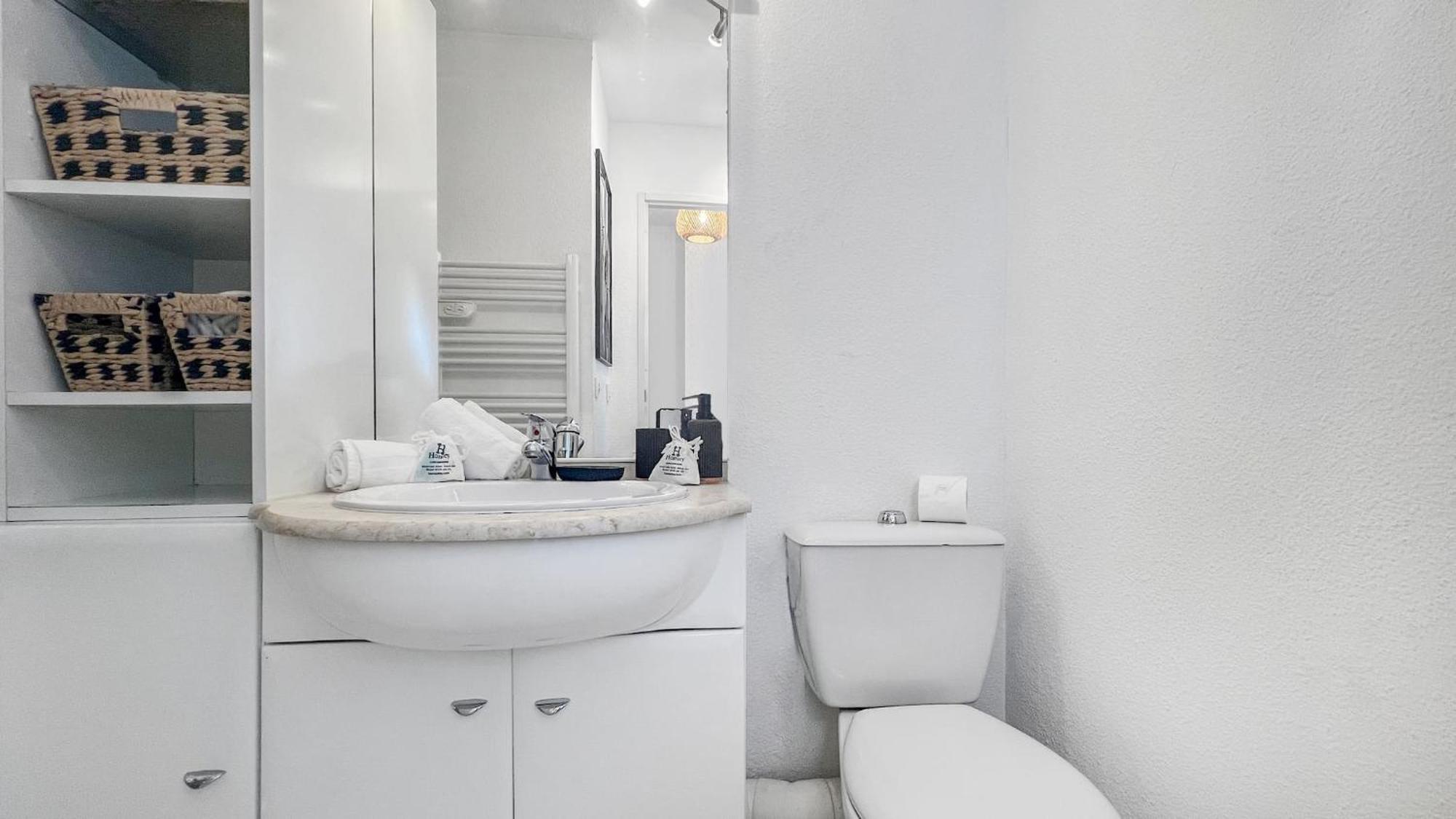Homey Wild - Proche Gare Et Tram - Proche Centre - Balcon Prive - Parking Prive - Wifi Gratuit Annemasse Zewnętrze zdjęcie