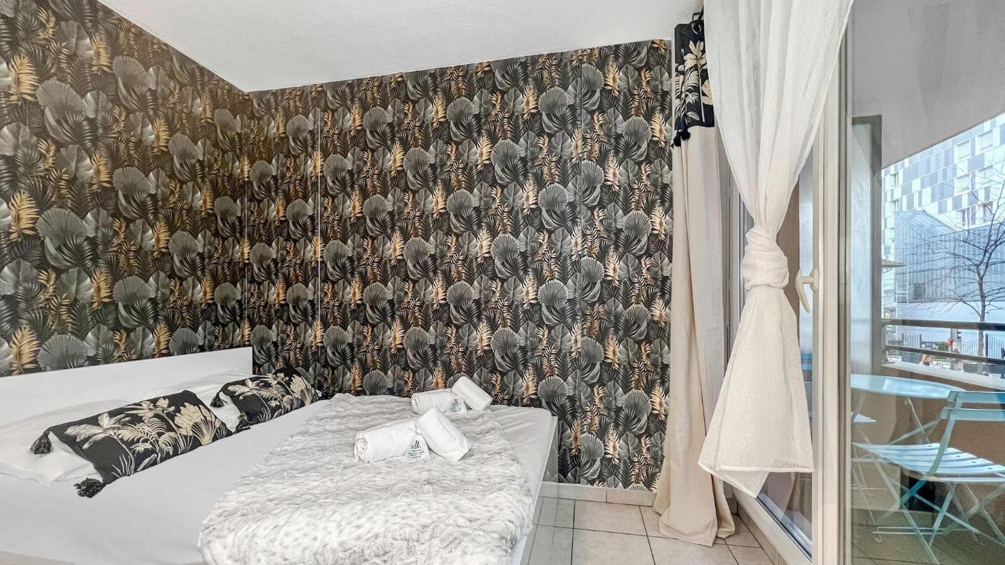 Homey Wild - Proche Gare Et Tram - Proche Centre - Balcon Prive - Parking Prive - Wifi Gratuit Annemasse Zewnętrze zdjęcie